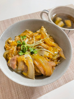 ワンポイントで香ばしい親子丼-レシピのメイン写真
