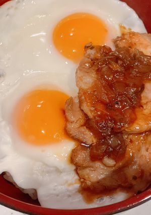 炙りチャーシュー目玉焼き丼-レシピのメイン写真