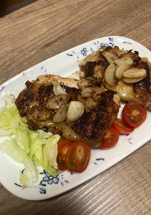 パリパリチキンステーキ ガーリック添え-レシピのメイン写真