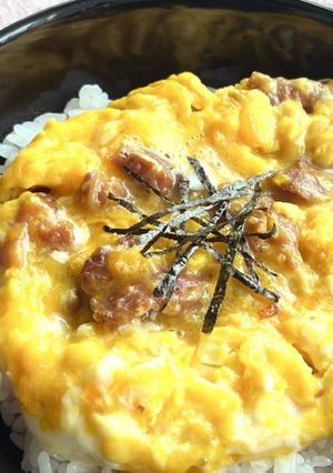 湯煎でできる☆焼鳥缶で親子丼-レシピのメイン写真