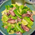 ヒイカと緑の野菜の蒸し炒め