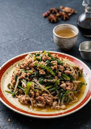 給料前に◎節約⭐︎ひき肉とニラもやしのスタミナ炒め-レシピのメイン写真