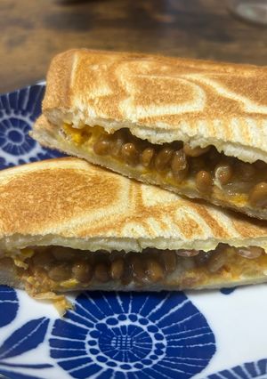 納豆キムチエッグホットサンド-レシピのメイン写真