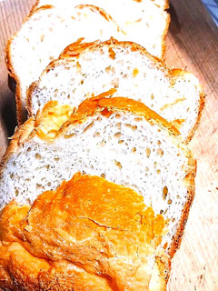 ホームベーカリーでパン用型の米粉食パン-レシピのメイン写真
