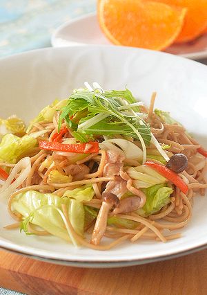 和蕎麦で “焼きそば”味付けは麺つゆ-レシピのメイン写真