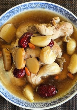 鶏の滋養/薬膳スープ　　鶏肉骨茶-レシピのメイン写真