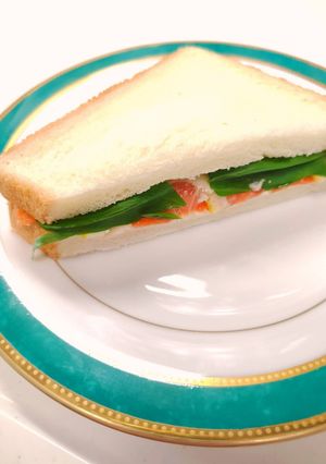 サーモンとクリームチーズのバジルサンド-レシピのメイン写真