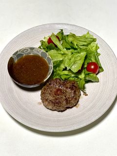 超簡単‼️ハンバーグ和風オニオンソース-レシピのメイン写真