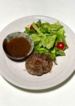 超簡単‼️ハンバーグ和風オニオンソース-レシピのメイン写真