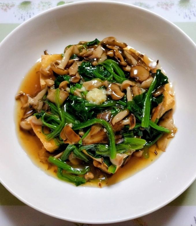 簡単今日の夕飯！厚揚法蓮草茸餡かけ！副菜 by きりん家の食卓