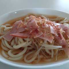 รูปของ 冷やしハムうどん