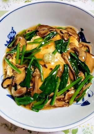 簡単夜食！湯葉きのこ法蓮草餡掛けうどん-レシピのメイン写真