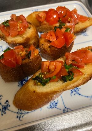 簡単ブルスケッタ🥖🍅🌿-レシピのメイン写真