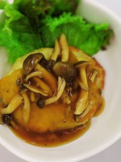 栄養士の卵考案☆豆腐ハンバーグ-レシピのメイン写真
