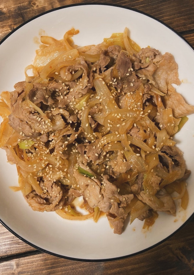 楽ちん簡単"豚肉と玉ねぎの炒め物"-レシピのメイン写真