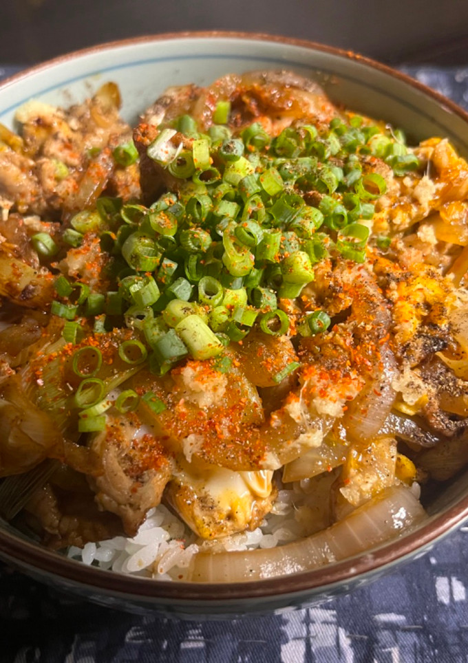 豚の生姜焼き他人丼-レシピのメイン写真