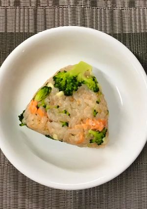 【保育園給食】たんぱくおにぎり-レシピのメイン写真