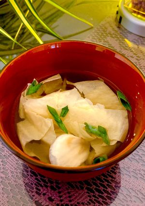 湯葉と舞茸のお吸い物-レシピのメイン写真