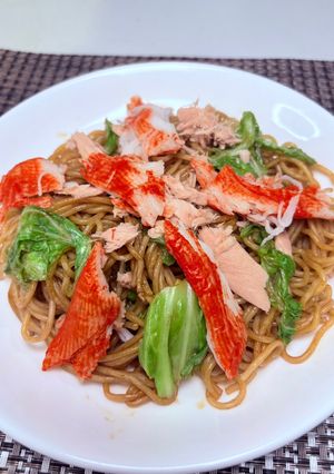 彼氏が作る「カニカマとツナの蒸焼きそば」-レシピのメイン写真