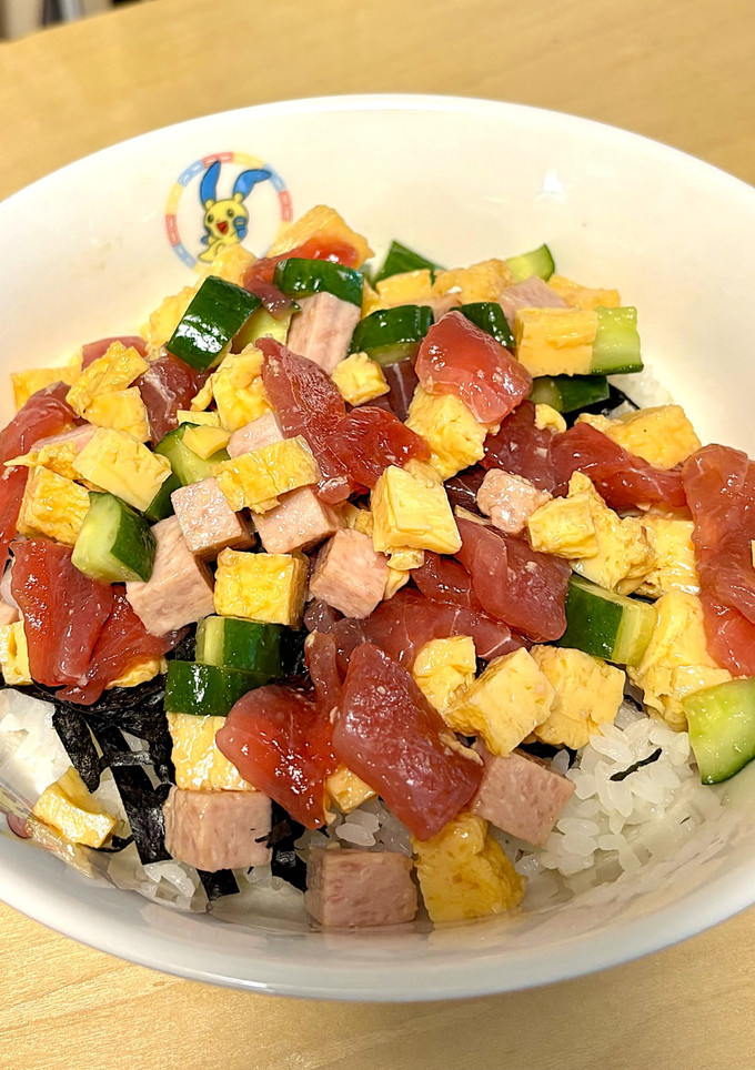 手巻寿司の余ったネタを使って☆チラシ丼-レシピのメイン写真