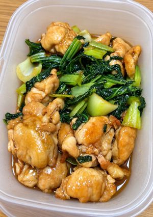 手羽トロ（鶏肉）と青梗菜のオイスター炒め-レシピのメイン写真