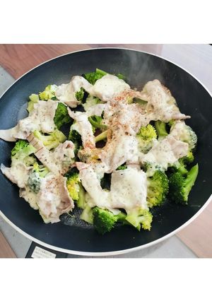 丸ごと1株ブロッコリーのチーズ焼き-レシピのメイン写真