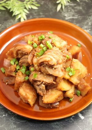 簡単！豚バラ丸煮の肉じゃが-レシピのメイン写真