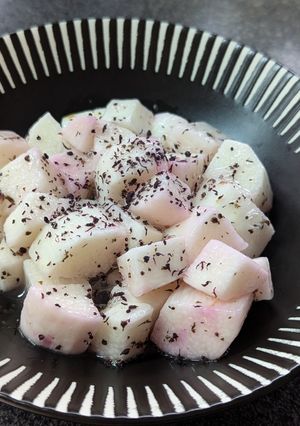 漬けるだけ！サクサク山芋のゆかり漬け-レシピのメイン写真
