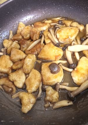 ワンパン!鶏むね肉とキノコのバター醤油炒め-レシピのメイン写真