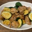 鶏もも肉とズッキーニのオイスター炒め