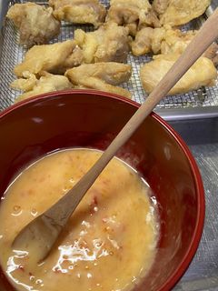 鶏の唐揚げスイートチリマヨソース-レシピのメイン写真