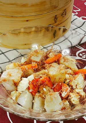 せいろ蒸し里芋とにんじんのクリチおかか和え-レシピのメイン写真