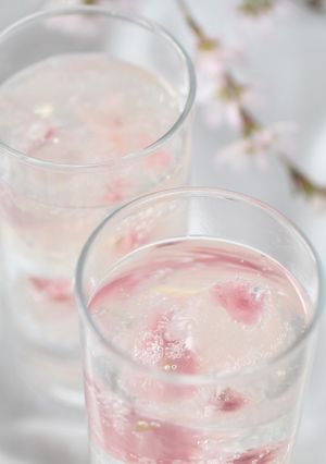 桜の九龍球&ソーダ-レシピのメイン写真