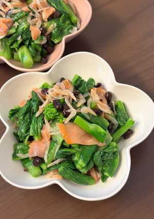 とう菜とスモークサーモンの小えびサラダ-レシピのメイン写真