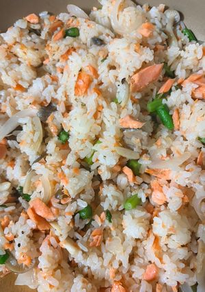 塩鮭で簡単チャーハン-レシピのメイン写真