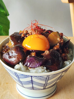 子どもウケ抜群☆時短ナスのそぼろ丼ランチ-レシピのメイン写真