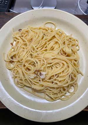 簡単！ズボラ飯！貧乏パスタペペロンチーノ-レシピのメイン写真