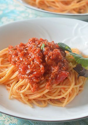 生ハンバーグとトマト缶で簡単ボロネーゼ♪-レシピのメイン写真