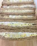 ライ麦パンでトリュフたまごサンド