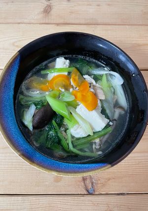 ツナ缶でうまい・安い・簡単塩醤油鍋-レシピのメイン写真