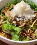 キノコのしぐれ煮を使ったぶっかけ蕎麦