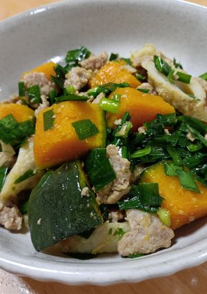 かぼちゃとちくわの餃子風味そぼろ炒め-レシピのメイン写真