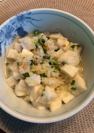 朝から簡単♪サッパリ梅はんぺん雑炊-レシピのメイン写真