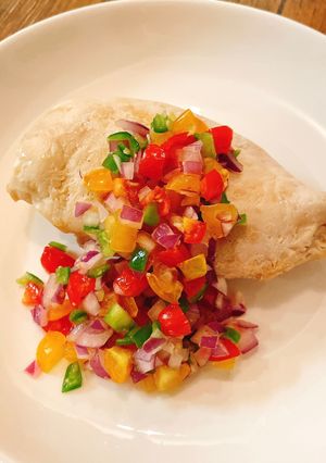 レンジで簡単！鶏胸肉のサルサソースがけ-レシピのメイン写真
