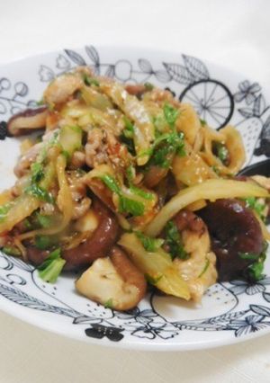 豚とセロリと椎茸の味噌ケチャップソテー-レシピのメイン写真