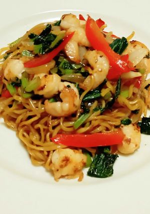 エビたっぷり！大根葉の上海風焼きそば-レシピのメイン写真