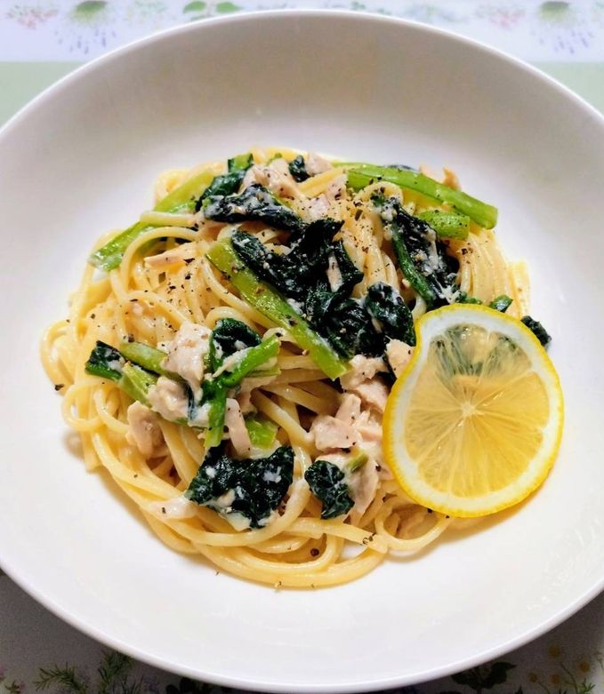 昼食・今日の夕飯ツナ小松菜クリームパスタ-レシピのメイン写真