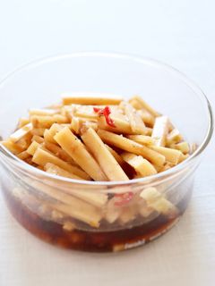 分厚く剥いたら【大根皮のぽん酢胡椒漬け】-レシピのメイン写真