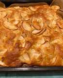 りんごと水切りヨーグルトの天板ケーキ🍎