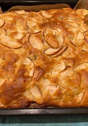 りんごと水切りヨーグルトの天板ケーキ🍎-レシピのメイン写真